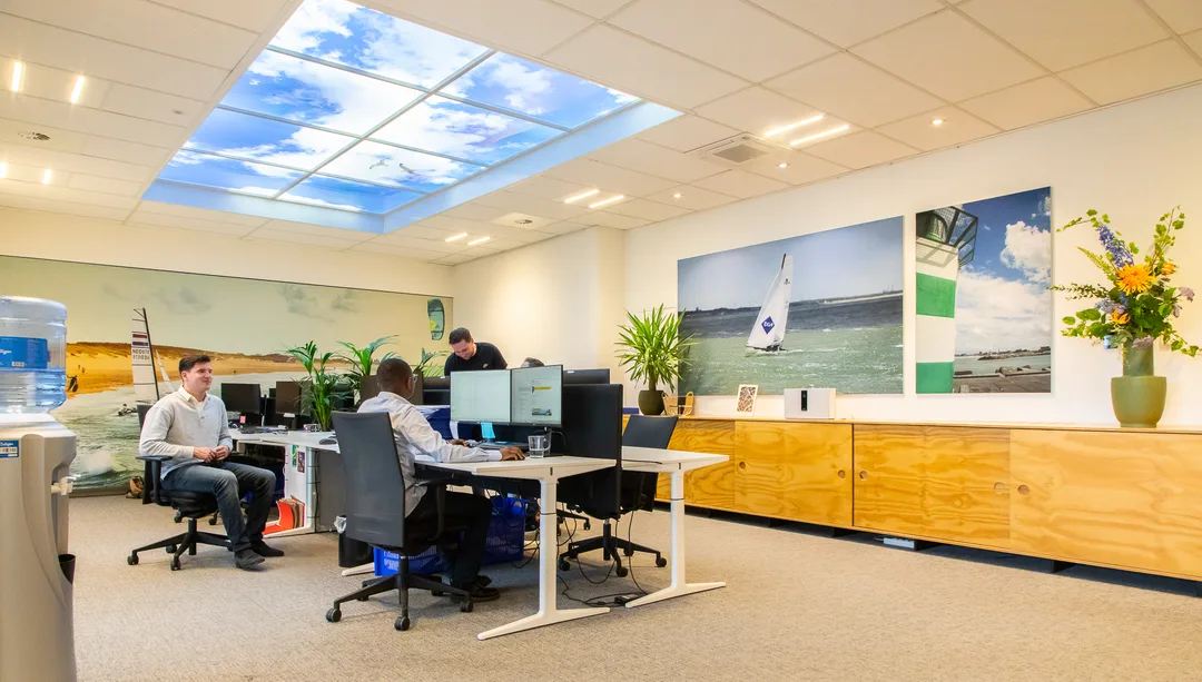 Op kantoor bij De Ondernemershypotheek